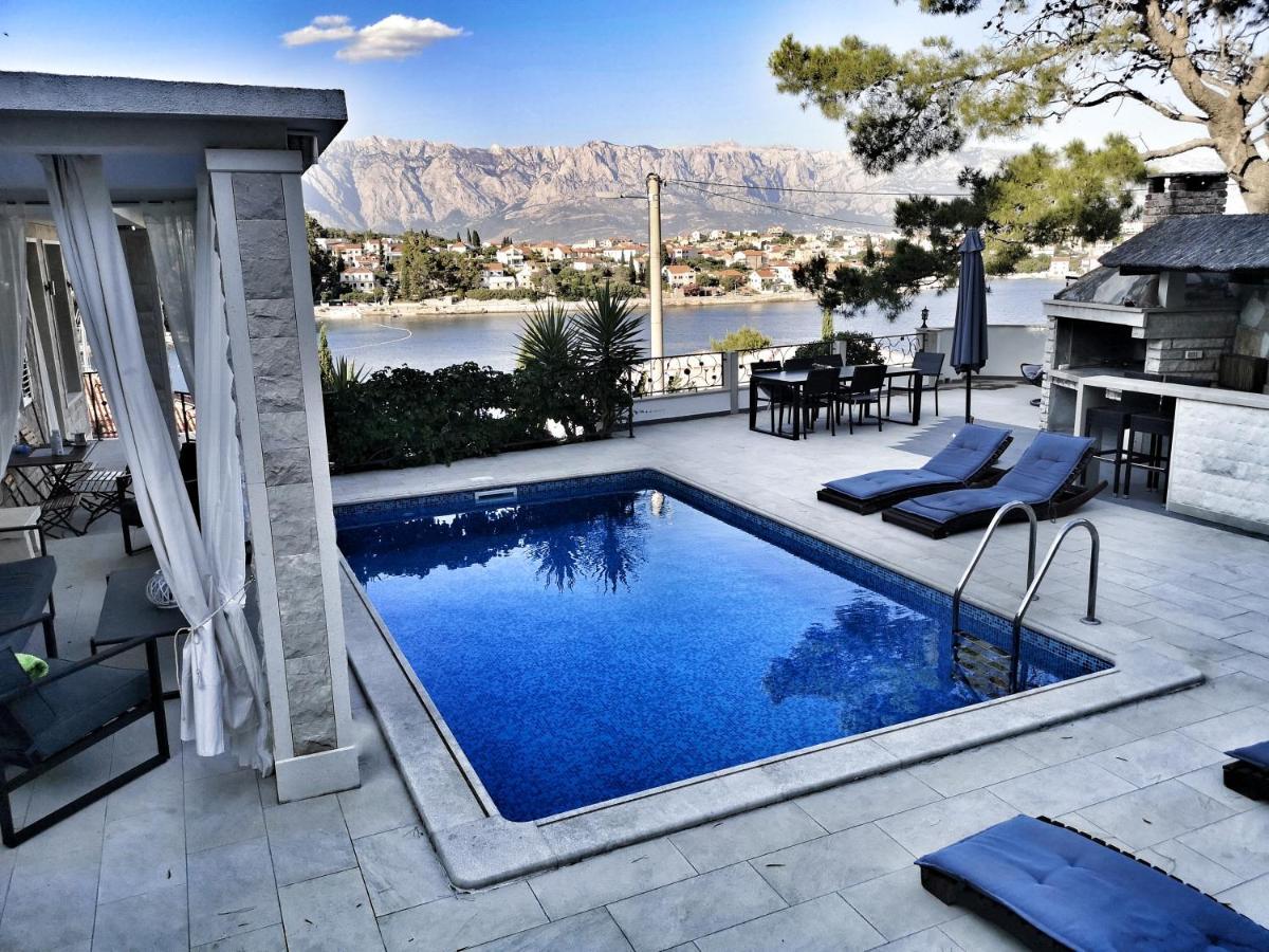Villa Sky With Stunning View Selca  Экстерьер фото
