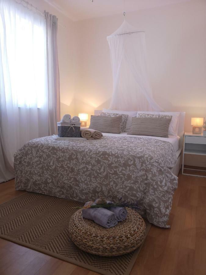 Villa Sky With Stunning View Selca  Экстерьер фото